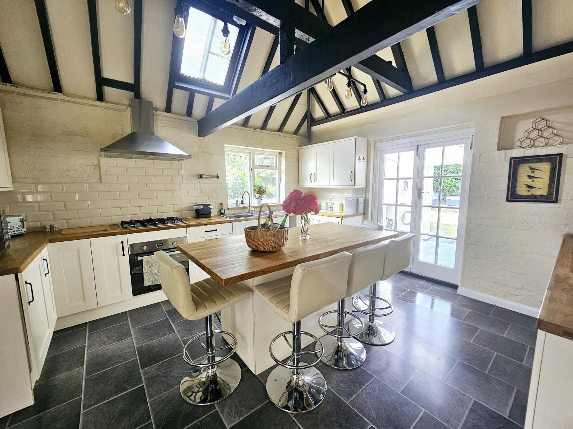 English Farmhouse Cottage Гильдфорд Экстерьер фото
